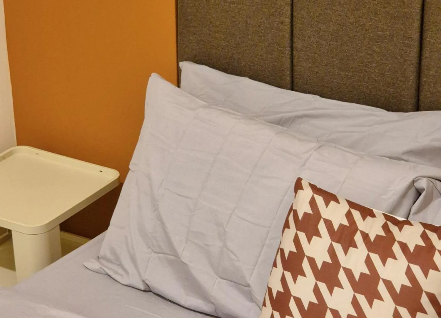 Walking Distance To Mount Austin - 6 Pax Newly Renovated Apartment Johor Bahru