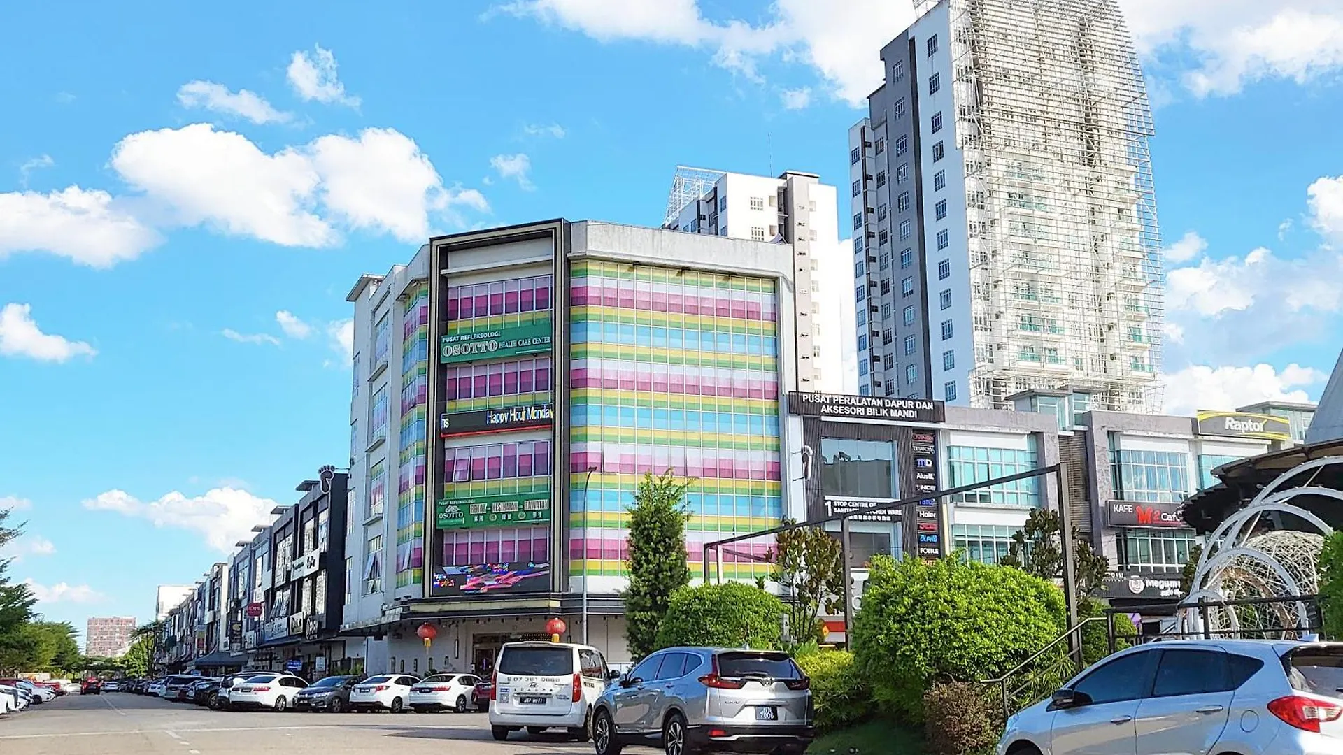 Walking Distance To Mount Austin - 6 Pax Newly Renovated Apartment Johor Bahru