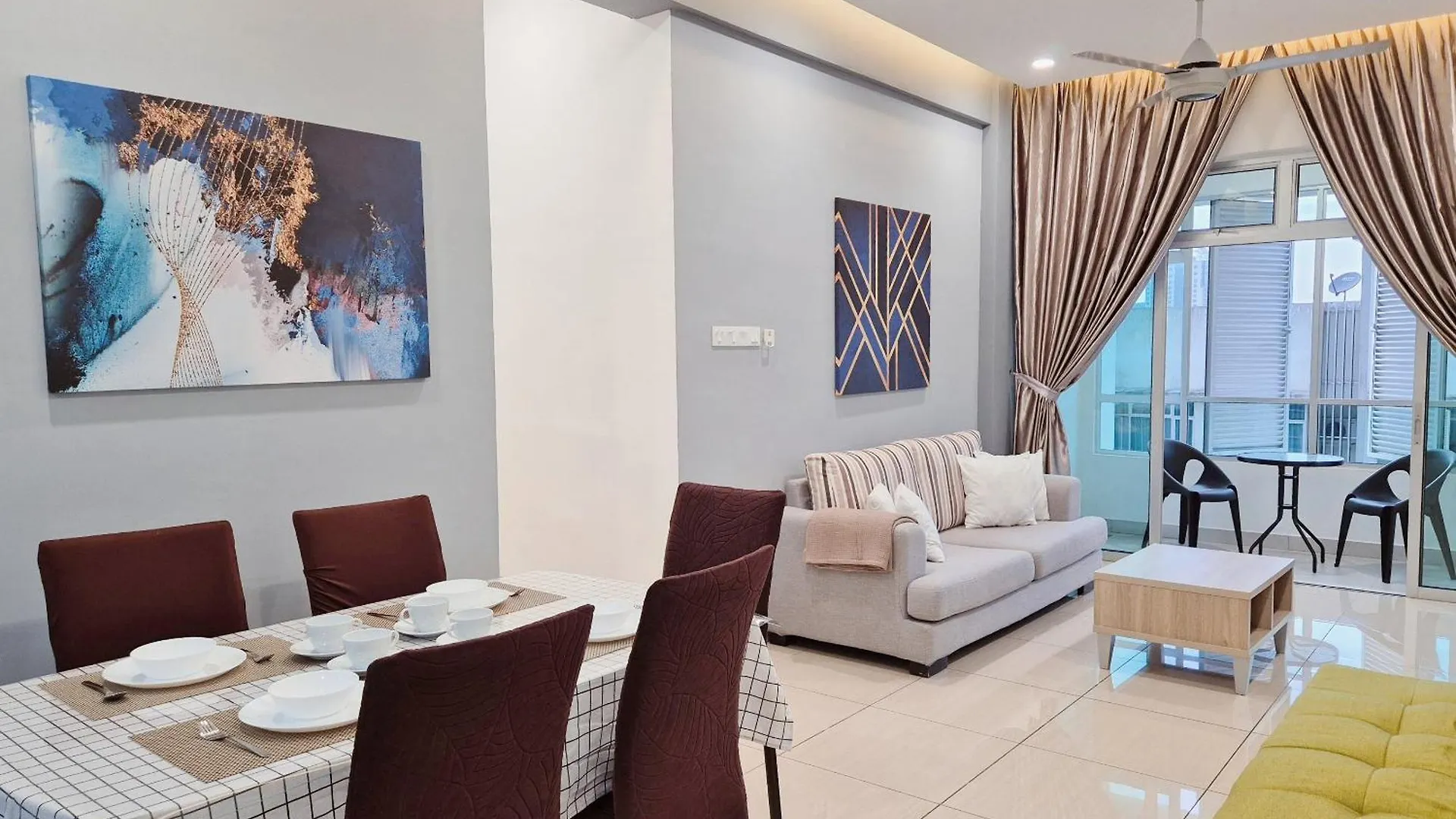 Walking Distance To Mount Austin - 6 Pax Newly Renovated Apartment Johor Bahru Malaysia