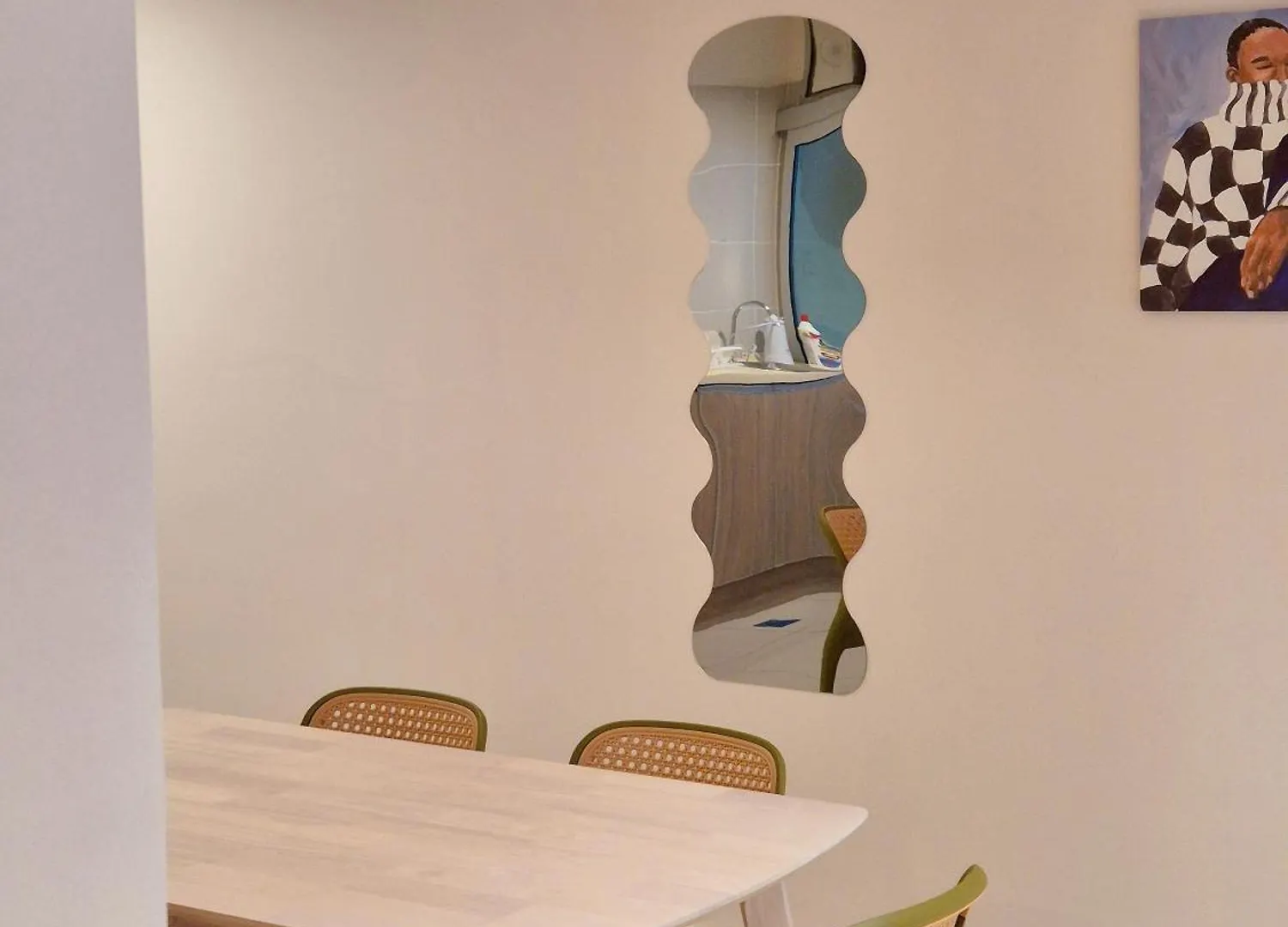 Walking Distance To Mount Austin - 6 Pax Newly Renovated Apartment Johor Bahru Malaysia